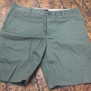 Slim Chino Green Shorts